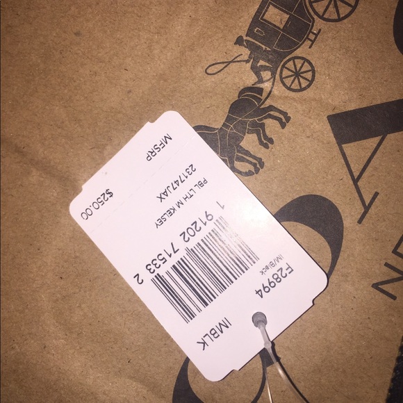 BNWT BLACK COACH PURSE, CROSSBODY PERFECT NO FLAWS - Picture 4 of 8